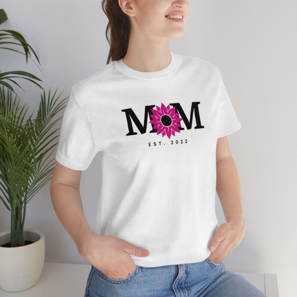 Mom Pink Sunflower Personalized T-Shirt