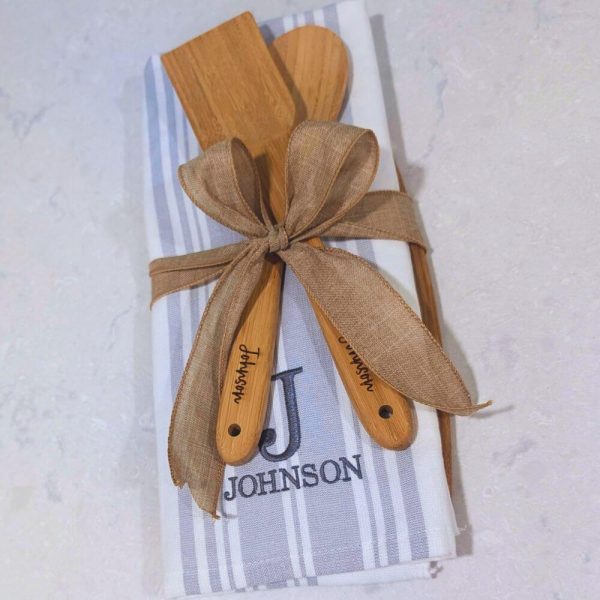 Custom cutting board spatula set and kitchen towel gift set - housewarming gift