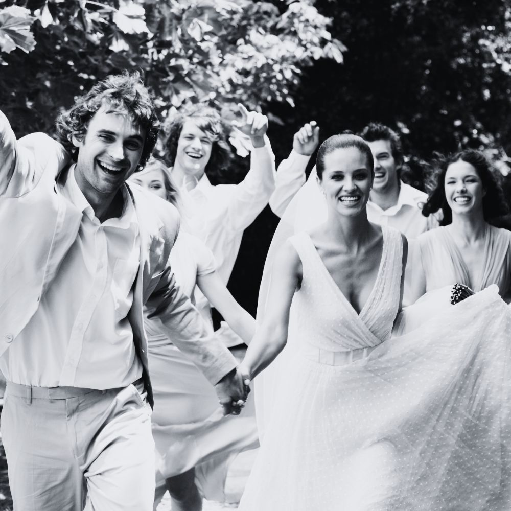 How to give meaningful  wedding gift